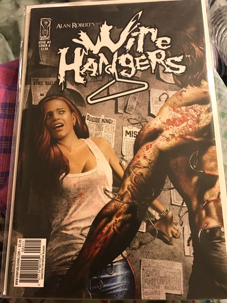 Wire Hangers - IDW (2) comic book collectible [Barcode 82771400153200211] - Main Image 1