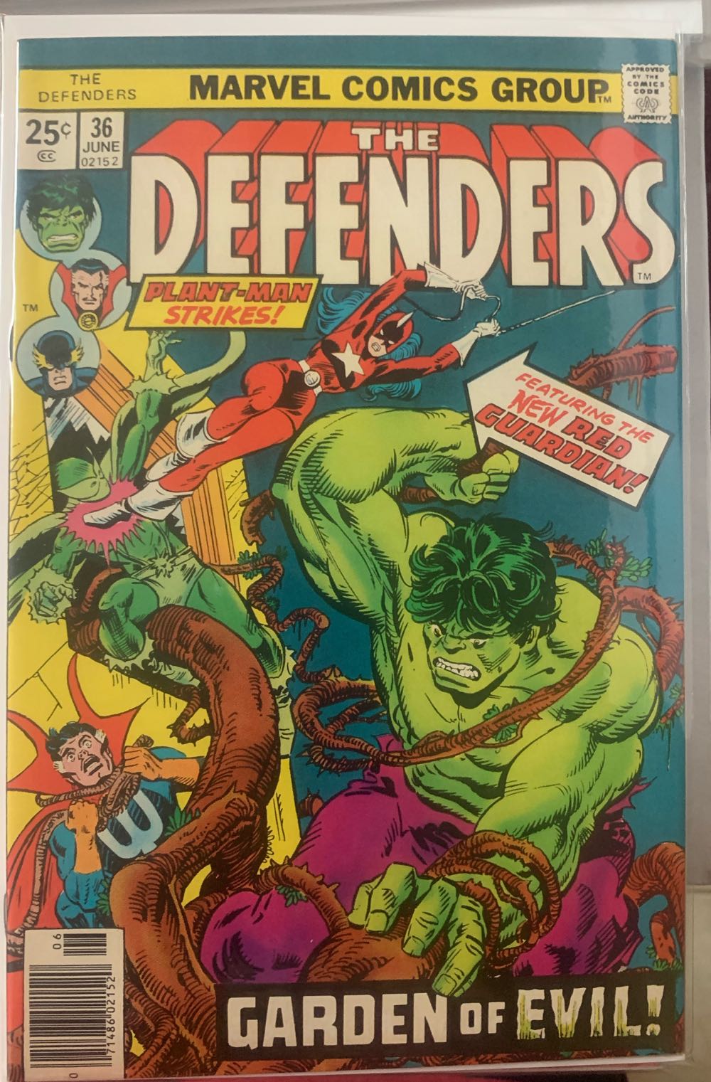 Defenders, The - Marvel Comics (36 - Jun 1976) comic book collectible [Barcode 07148602152006] - Main Image 2