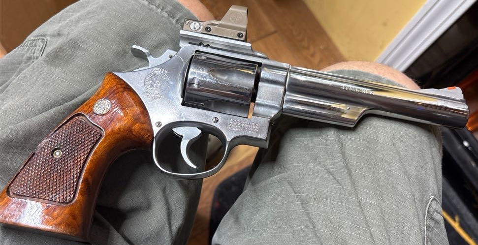 S&W 629 6” 44mag SS