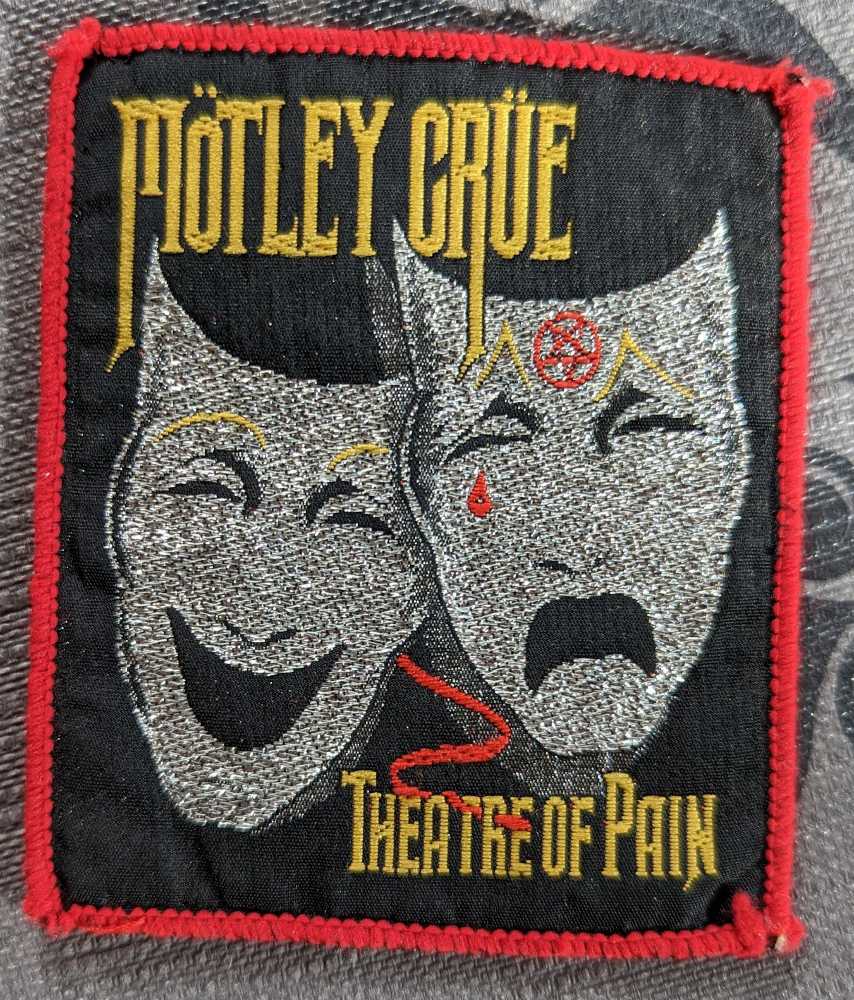 Mötley Crüe - Theater Of Pain