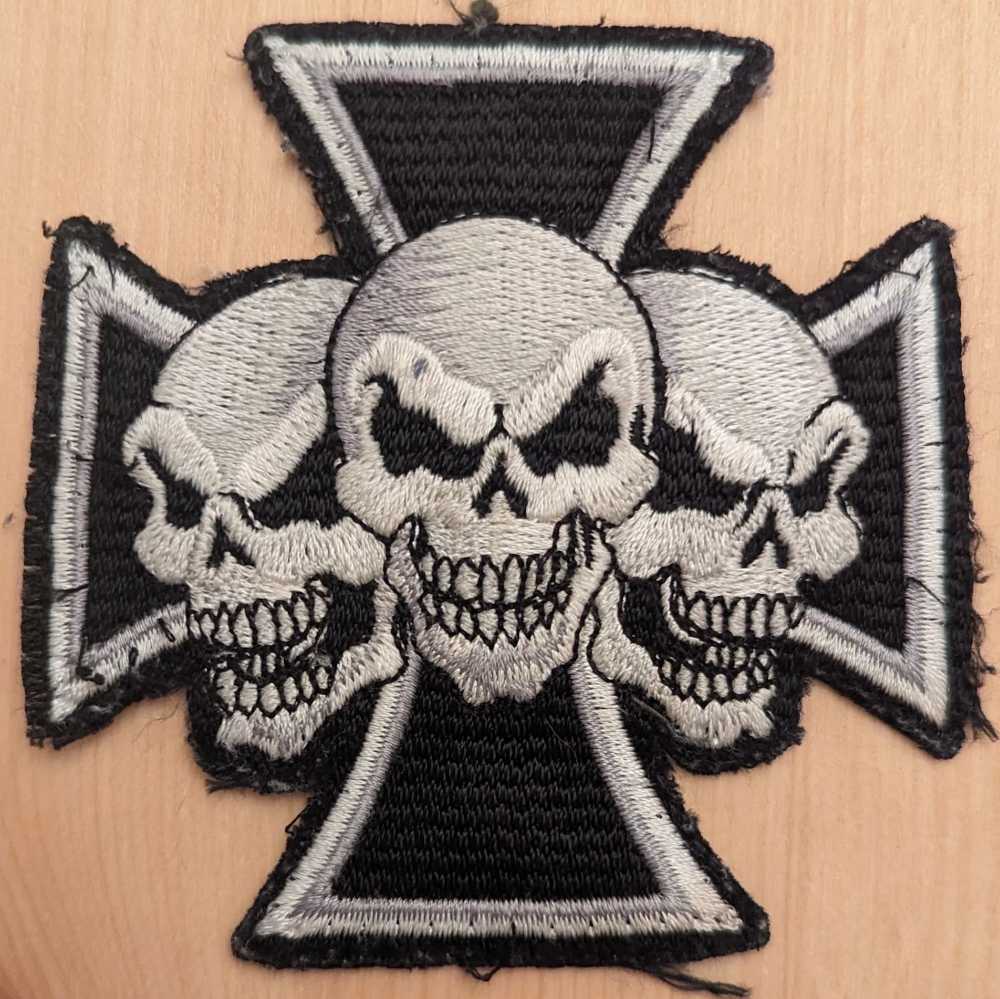 Iron Cross With Skulls