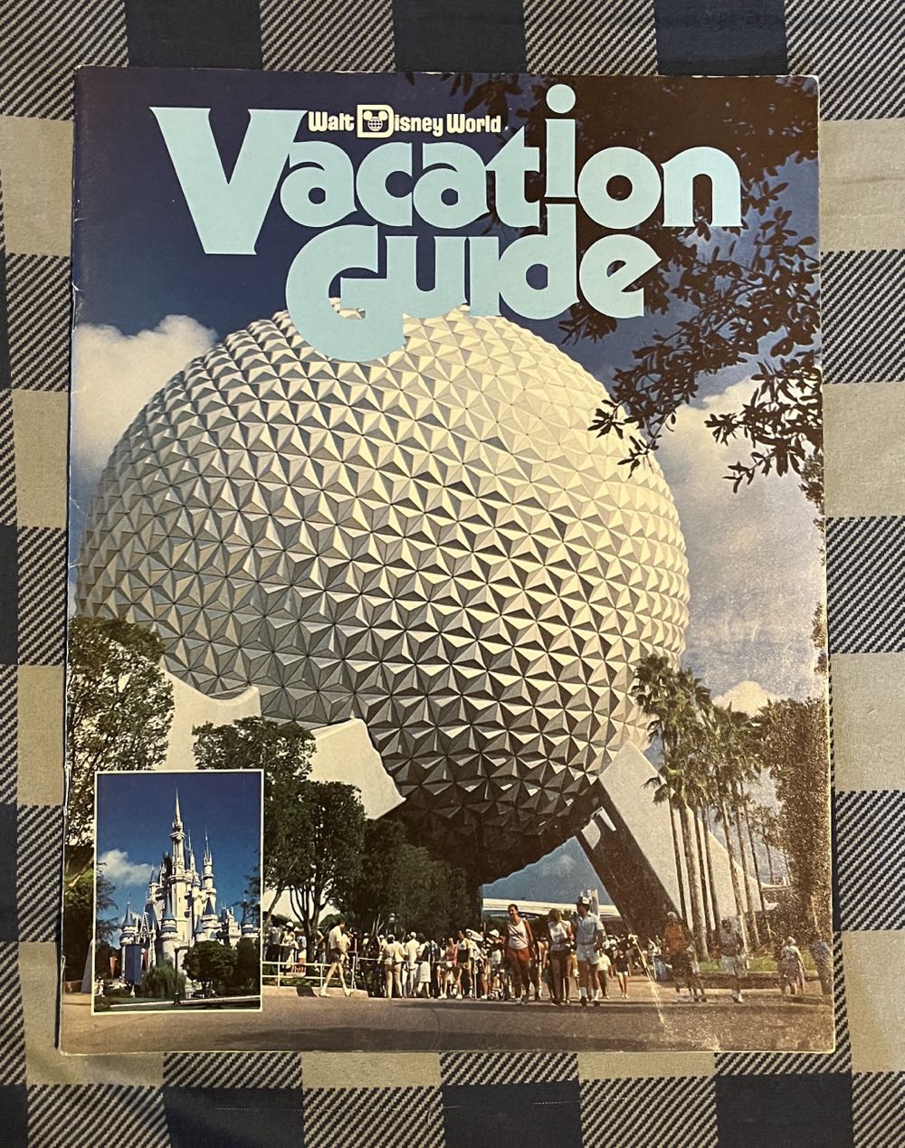 Walt Disney World Vacation Guide Brochure, 1983