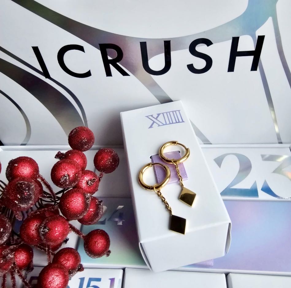 AK24 Rhombus an Creolen