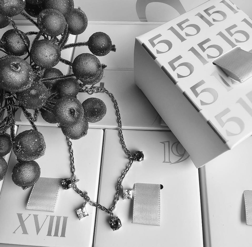 AK24 Steinchen-Armband