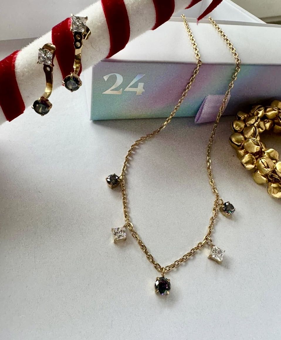 AK24 Steinchen-Kette