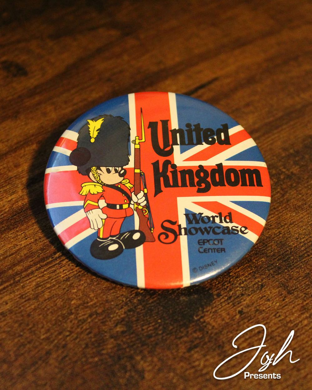EPCOT Center World Showcase Vintage United Kingdom Button
