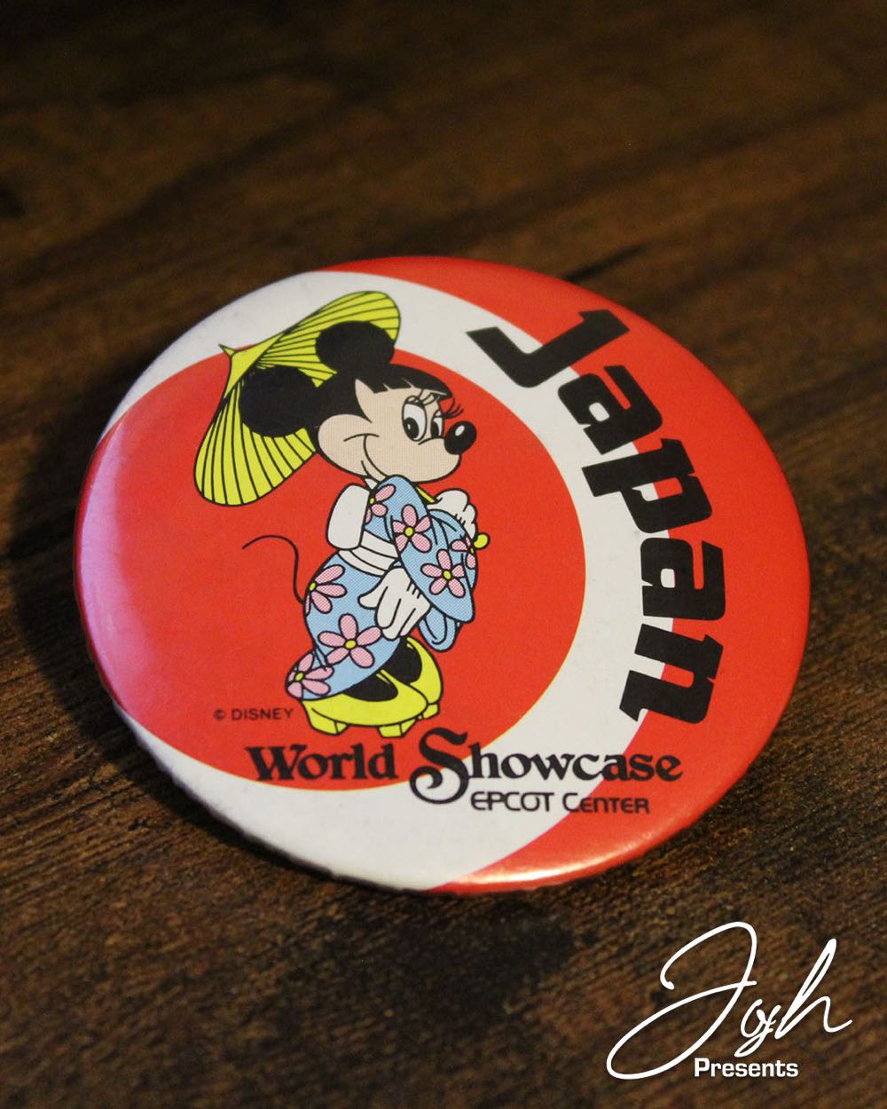 EPCOT Center World Showcase Vintage Japan Button