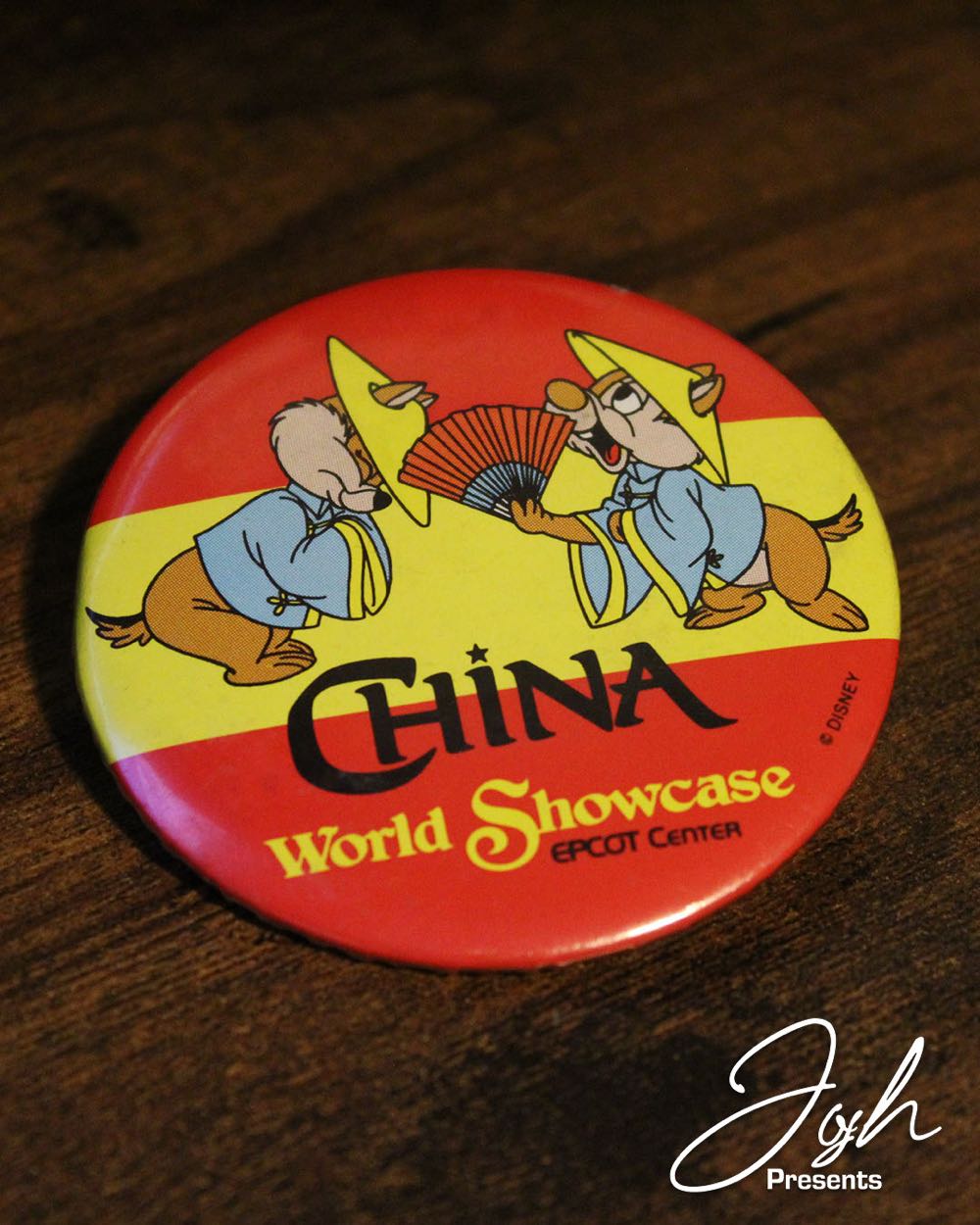 EPCOT Center World Showcase Vintage China Button