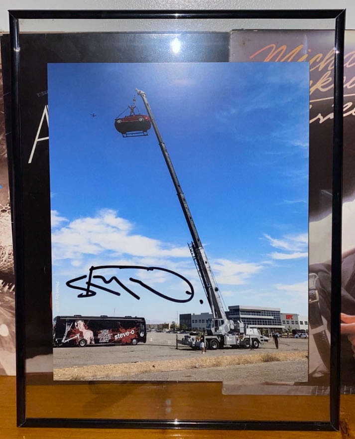 Steve-O’s Signature