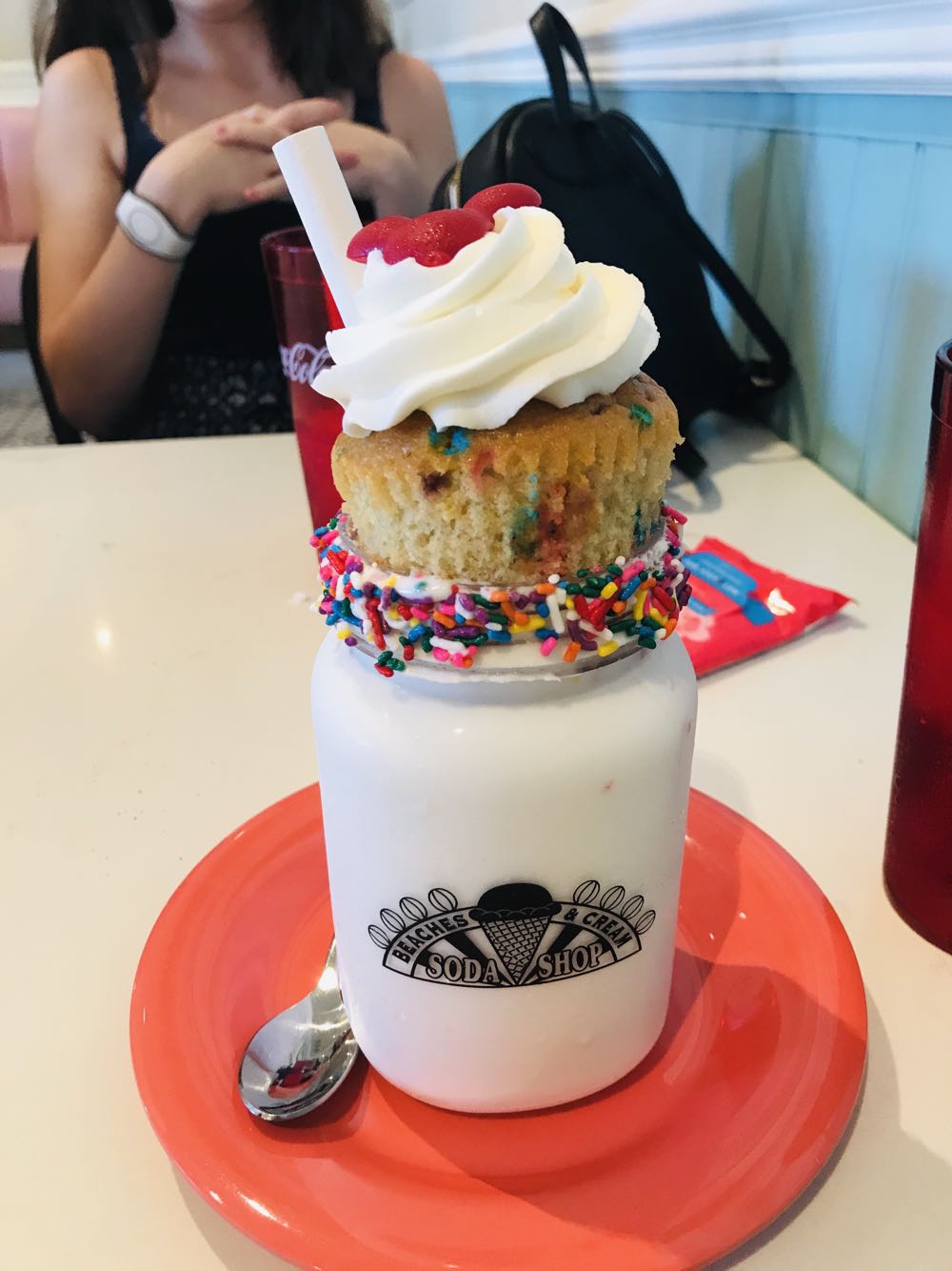 Beaches And Cream Soda Shop Souvenir Shake Cup (Current)