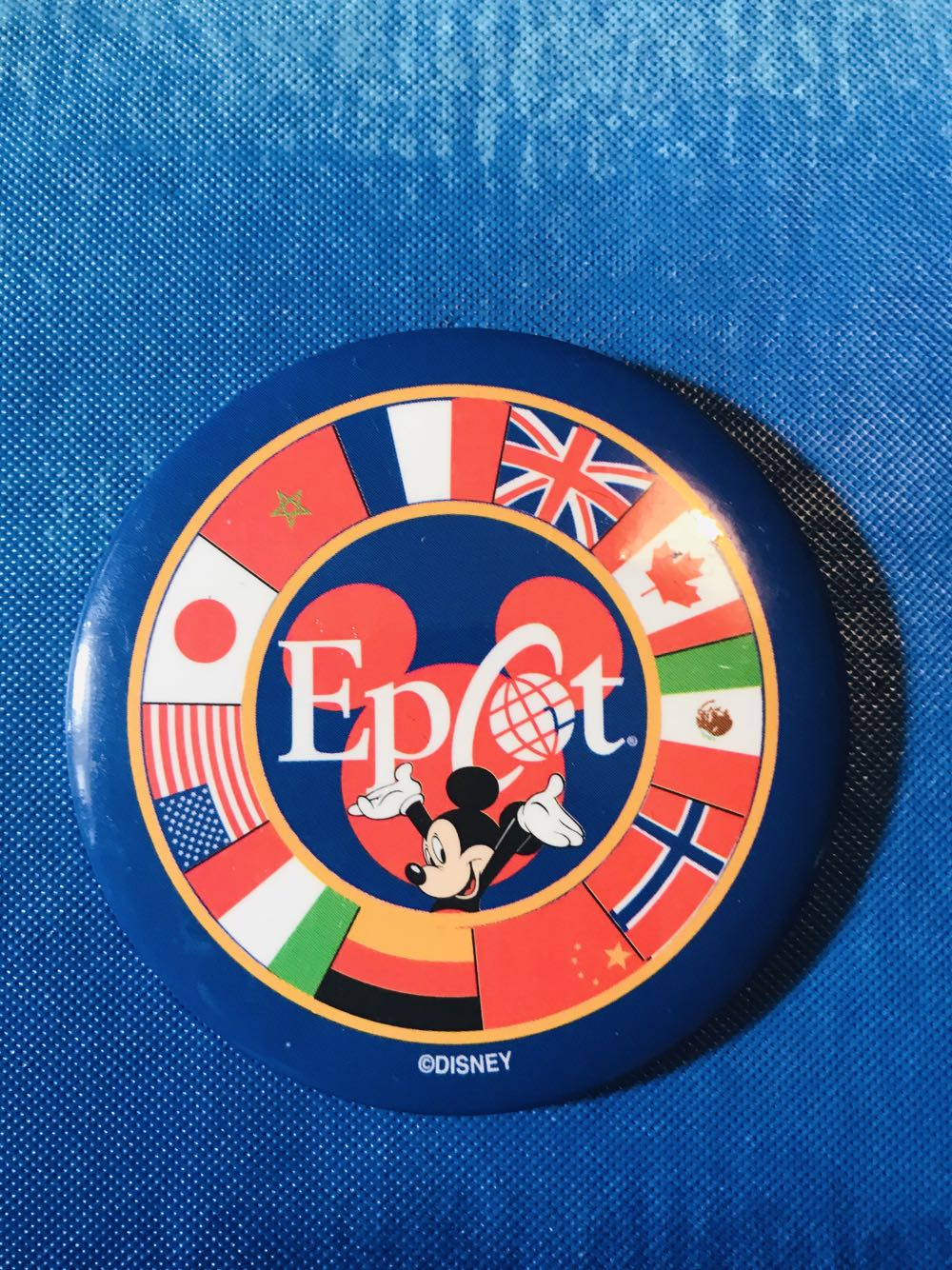 EPCOT Center World Showcase Button 2000’s Circle