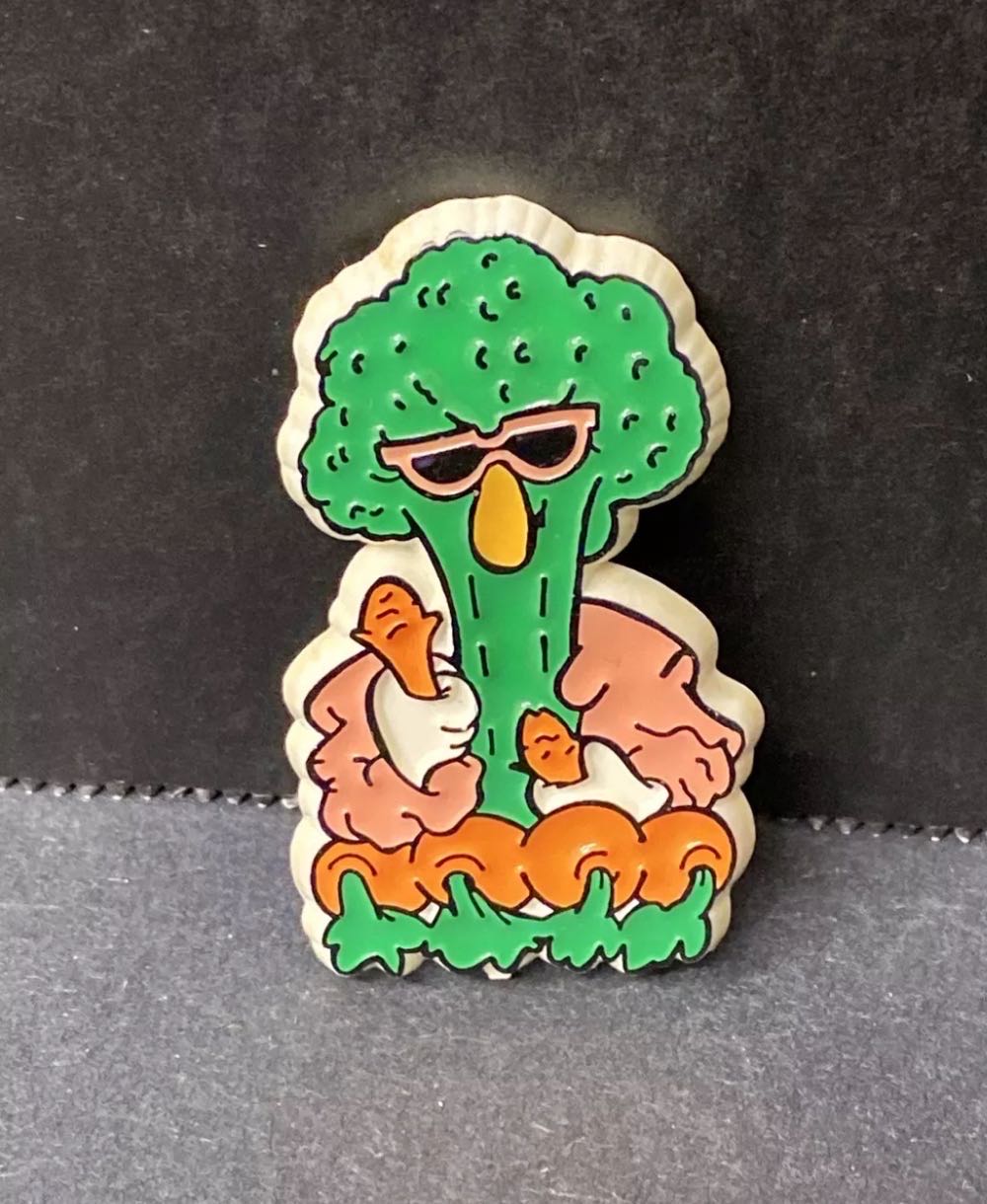 Kitchen Kabaret EPCOT Center Broccoli Button 1982