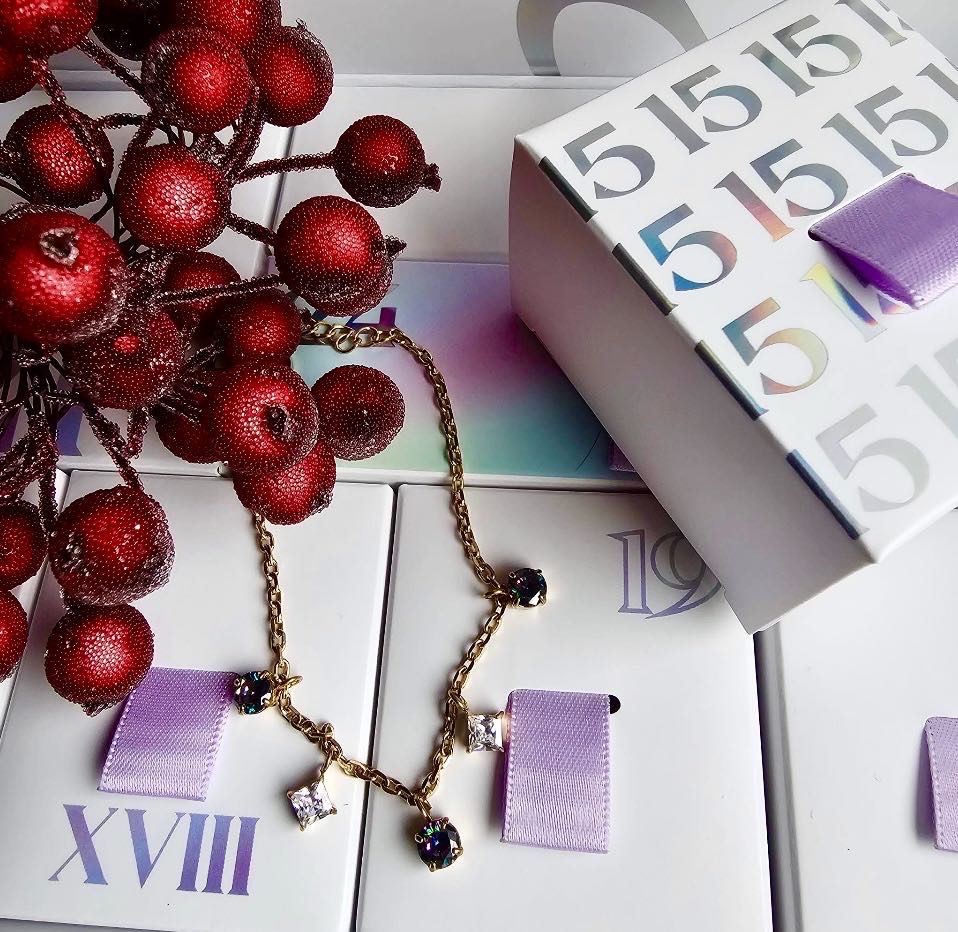 AK24 Steinchen-Armband