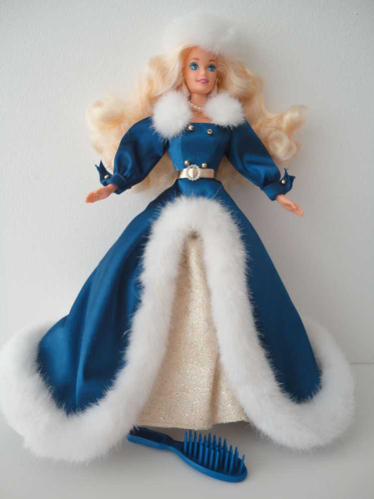 Special Occasion Barbie - Holiday doll collectible [Barcode 014299758375] - Main Image 4