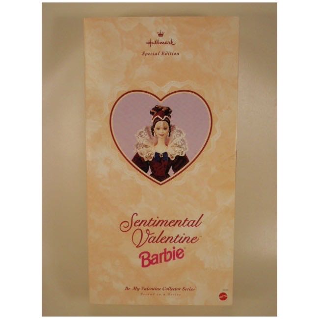Sentimental Valentine Barbie - Hallmark doll collectible [Barcode 015012412000] - Main Image 4