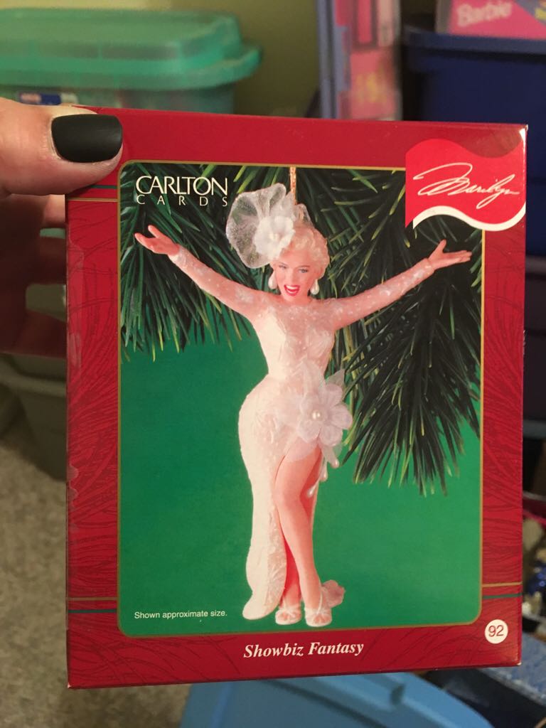 Carlton Cards Showbiz Fantasy Marilyn Ornament  doll collectible [Barcode 018100721169] - Main Image 1