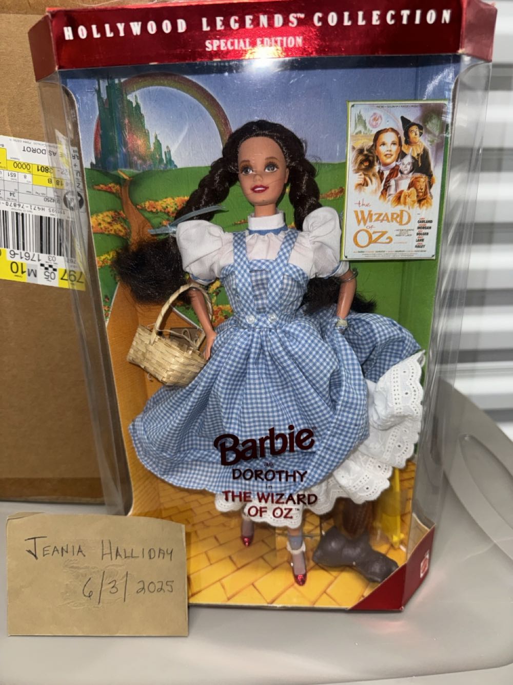 Wizard of Oz Barbie As Dorothy - Wizard Of Oz doll collectible [Barcode 021024449750] - Main Image 3