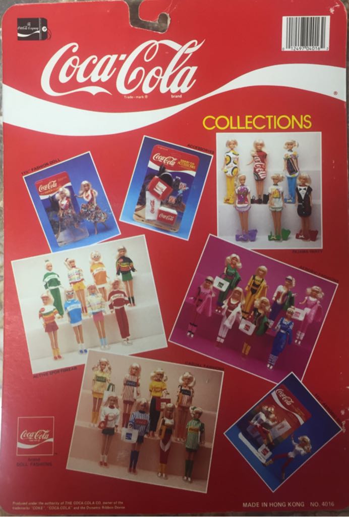 Yellow Bottle Cap Pajamas - Coca-Cola Pajama Party doll collectible [Barcode 012497040162] - Main Image 2