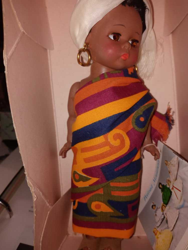 Madame Alexander Africa #766 - Madame Alexander doll collectible - Main Image 1