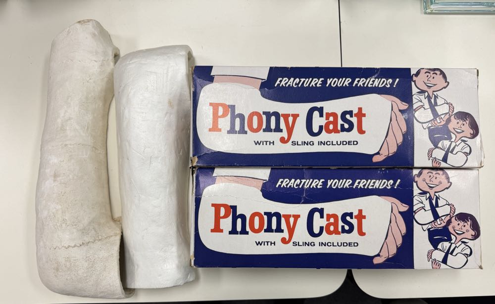 Phony Cast