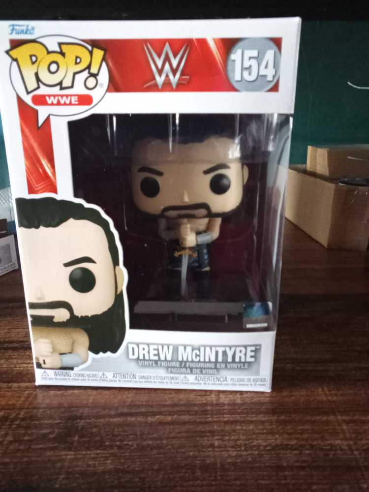 WWE Drew McIntyre W/sword $12 - WWE vinyl figure collectible [Barcode 889698751278] - Main Image 2