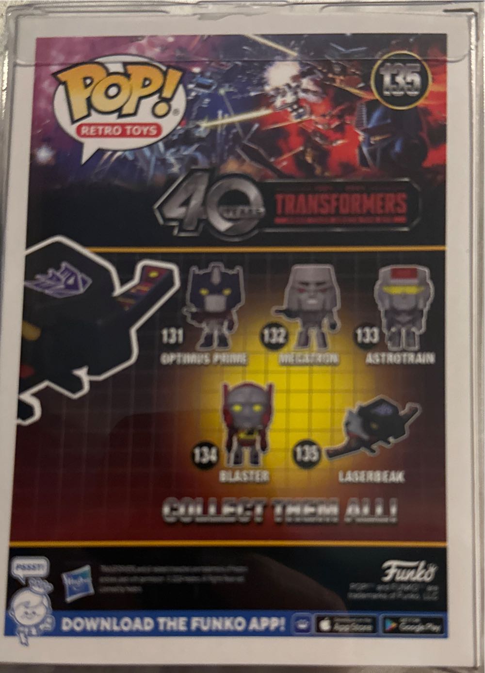 Laserbeak - Transformers vinyl figure collectible [Barcode 889698809856] - Main Image 2