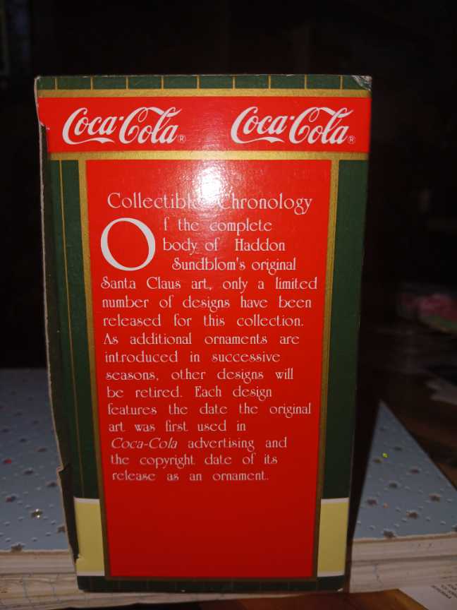 Coca-Cola Trim A Tree Collection Santa 1951 At Desk Reading 1997 - Coca-Cola vinyl figure collectible - Main Image 4