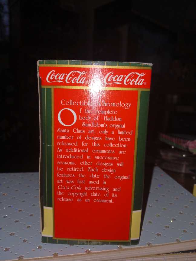 Coca-Cola Trim A Tree Collection Santa 1953 With Children Season Greetings 1997 - Coca-Cola vinyl figure collectible - Main Image 4