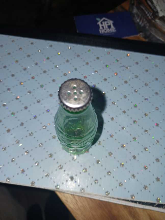 Coca-Cola Salt Shaker - Coca-Cola vinyl figure collectible - Main Image 2