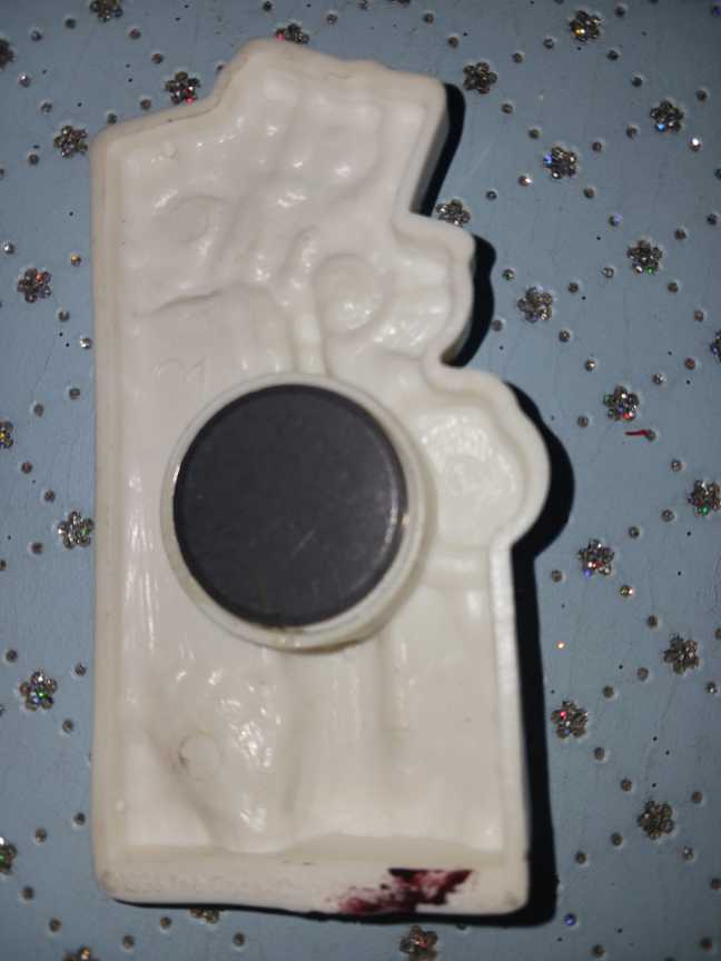 Coca-Cola Magnets Ice Cold Coca-Cola 1996 - Coca-Cola vinyl figure collectible - Main Image 2