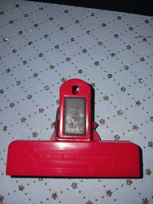 Coca-Cola Magnets Clip 1996 - Coca-Cola vinyl figure collectible - Main Image 2