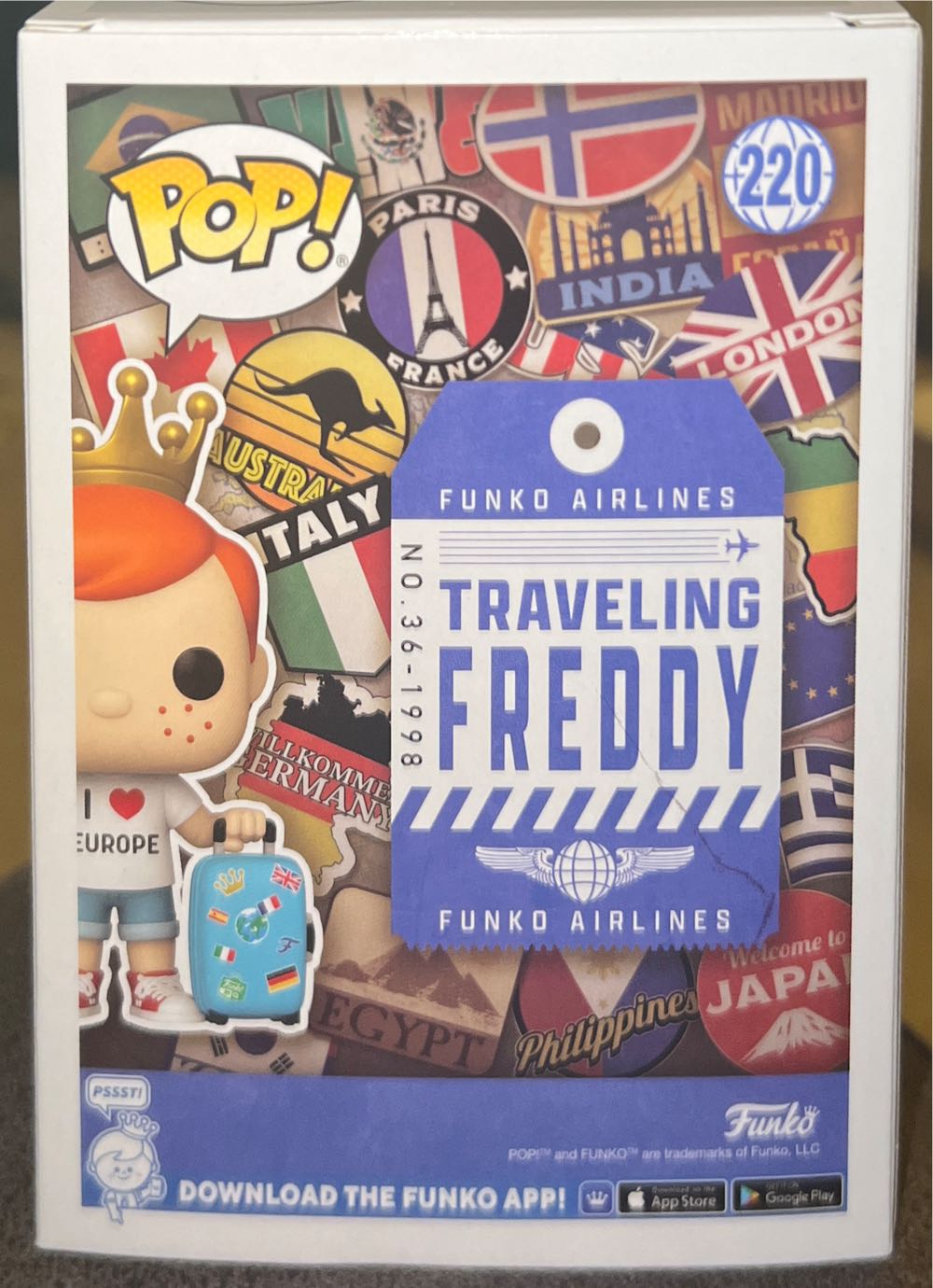 Traveling Freddy - Freddy Funko vinyl figure collectible [Barcode 889698771108] - Main Image 2