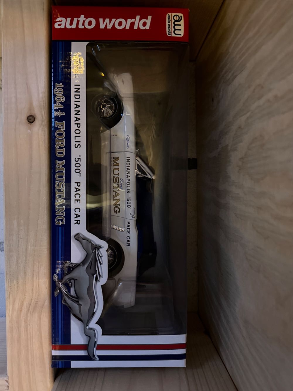 1:18 Auto World 1 2 Ford Mustang Convertible 289 500 Pace Cabriolet Autoworld Aw209 1 2  vinyl figure collectible [Barcode 849398001264] - Main Image 2