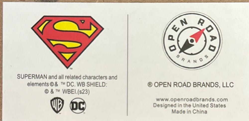 Superman wall hanging plaque with cloth cape  vinyl figure collectible - Main Image 2