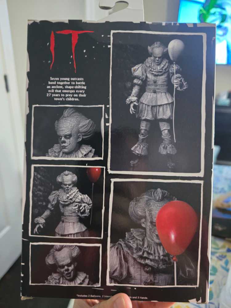 Pennywise Black & White Neca Sdcc It Pennywise Exclusive Etched  vinyl figure collectible [Barcode 634482454572] - Main Image 3