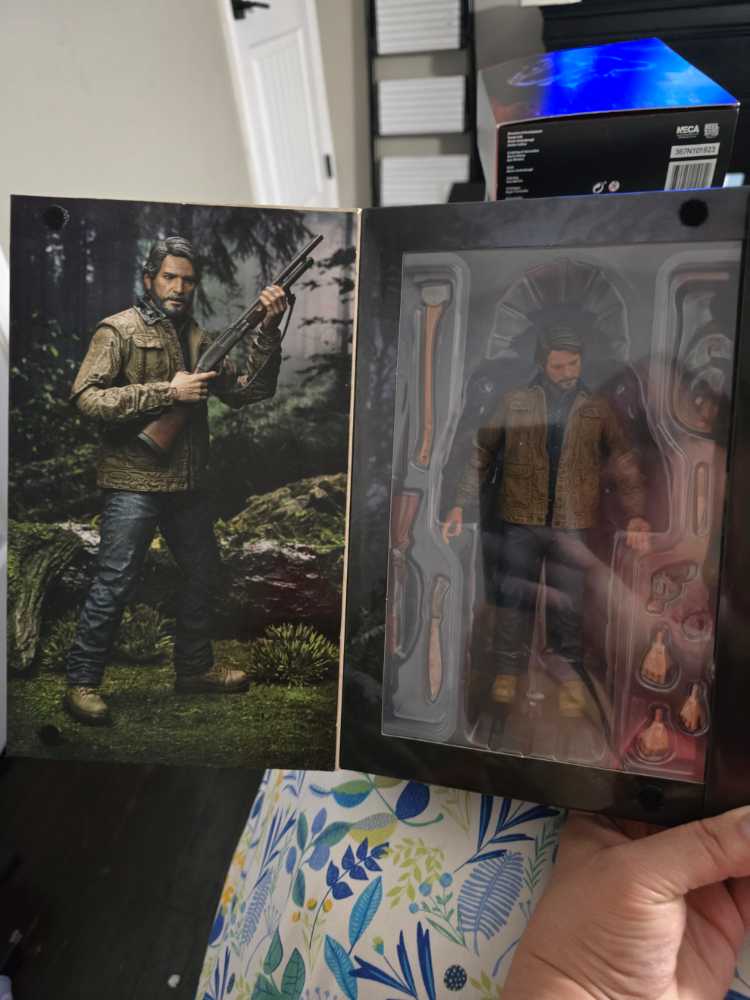TheLast Of Us 2 Neca Ultimate Joel And Ellie 7-inch Scale Action Figures 2-pack  vinyl figure collectible [Barcode 634482444900] - Main Image 2