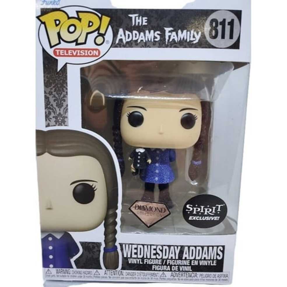 Wednesday Addams  vinyl figure collectible [Barcode 889698823890] - Main Image 3