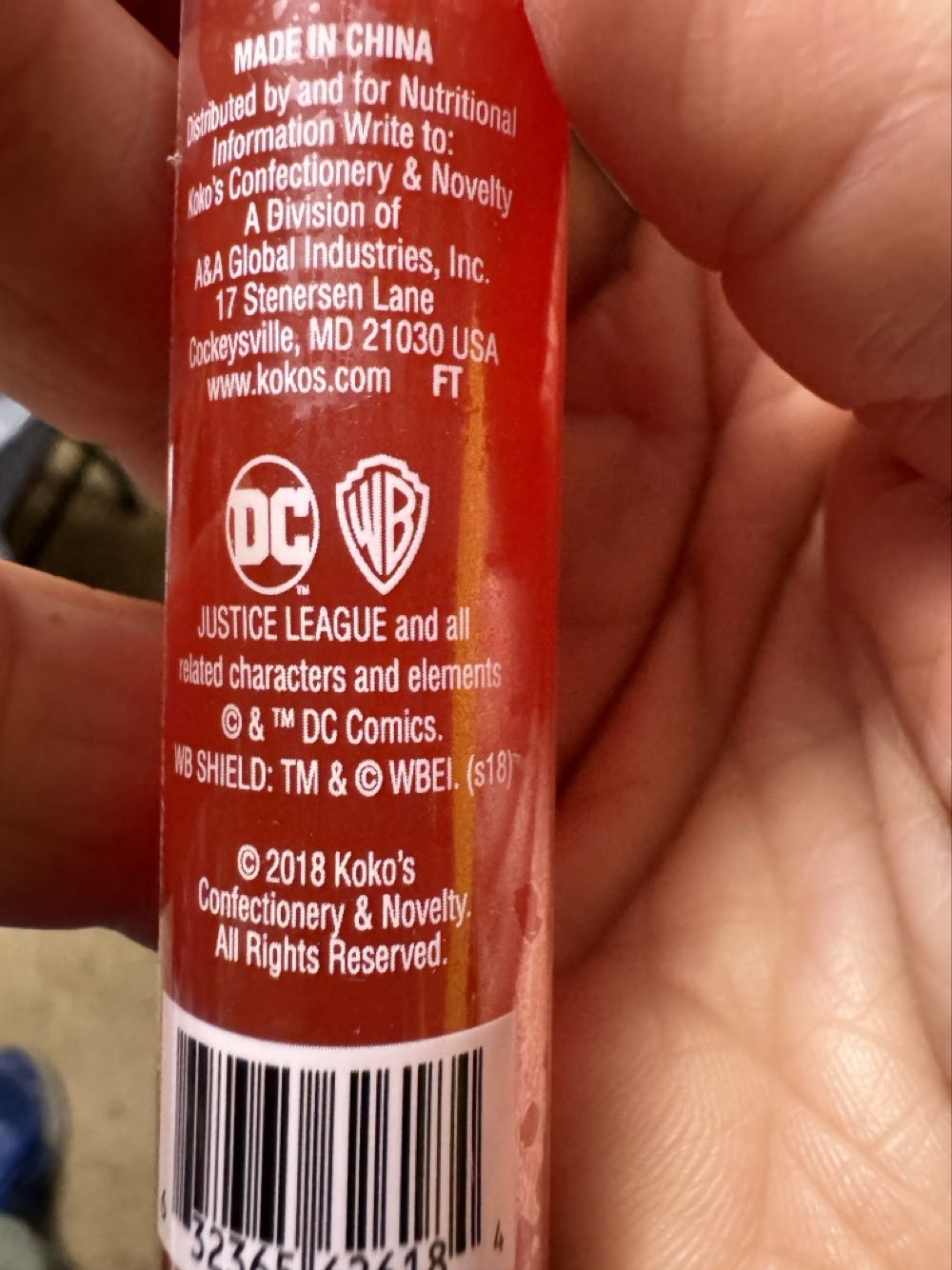 Superman light up candy spray with toy  vinyl figure collectible - Main Image 3