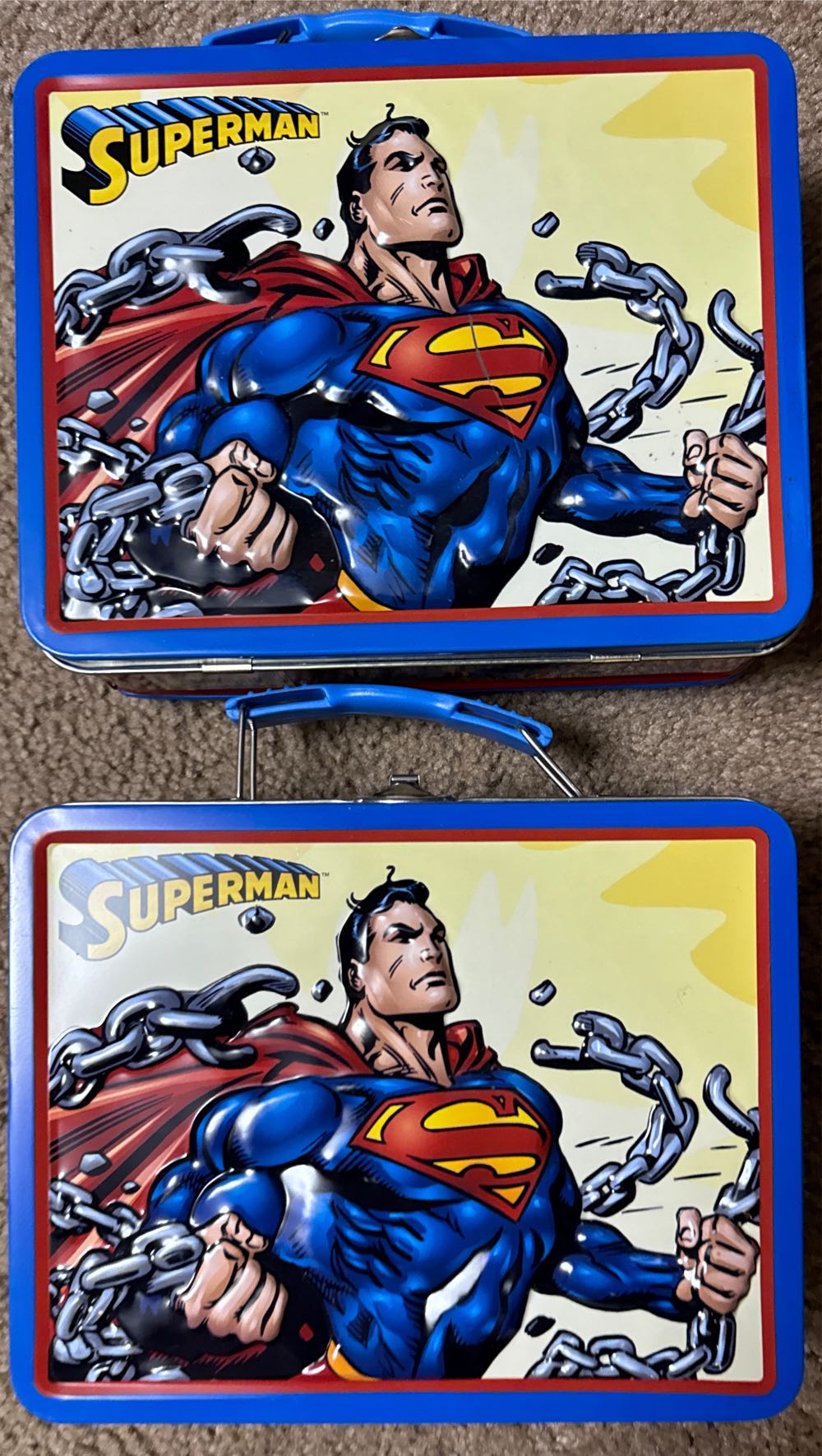 Superman Lunchpail Tin with embossed image on one side  vinyl figure collectible - Main Image 2
