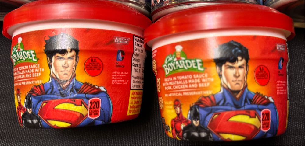 Superman And Supergirl Chef Boyardee Pasta  vinyl figure collectible [Barcode 064144044191] - Main Image 4