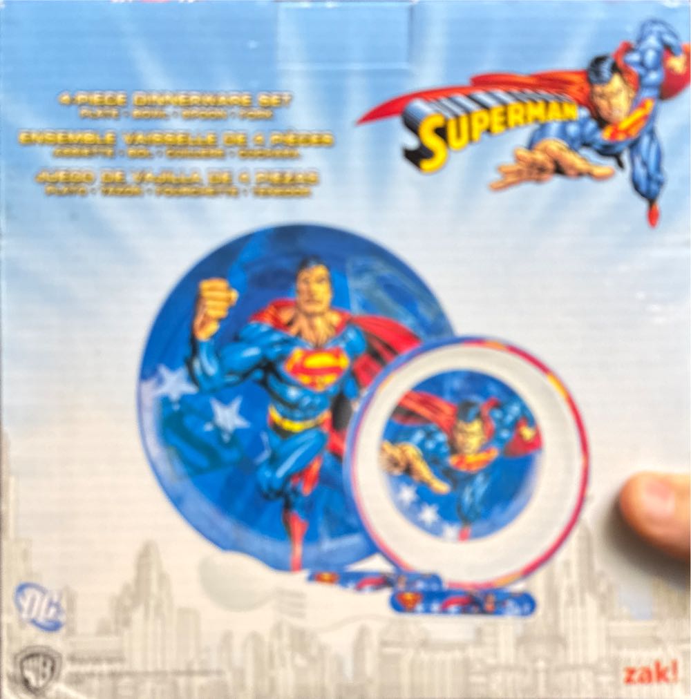 Superman four piece dinnerware set - DC Comics vinyl figure collectible - Main Image 2