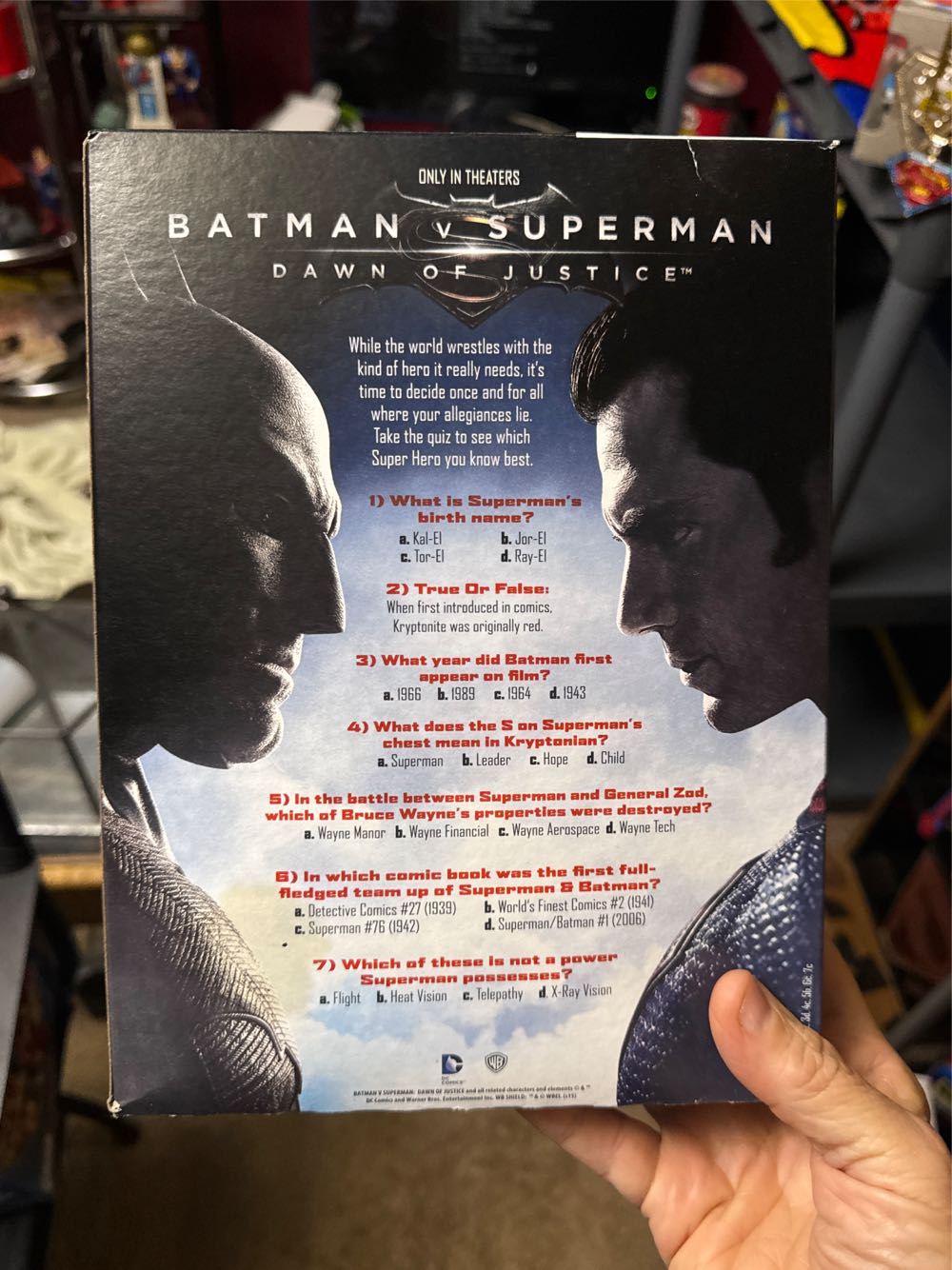 Batman Vs Superman General Mills Cereal Box Limited Edition  vinyl figure collectible [Barcode 016000421073] - Main Image 2