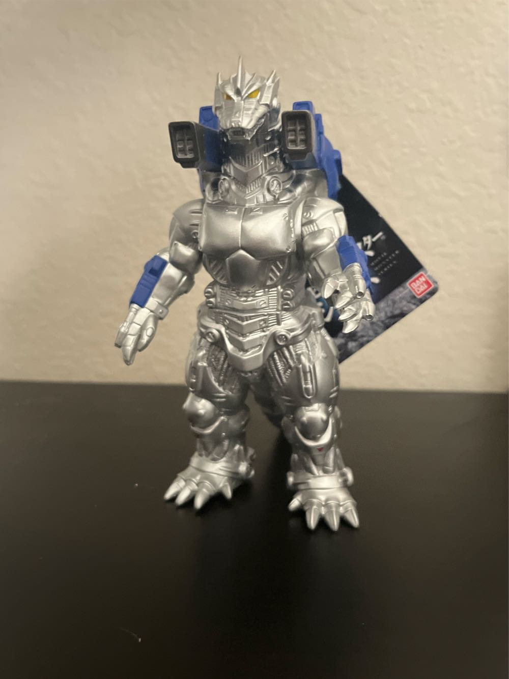 Bandai Mechagodzilla (2002) - Godzilla vinyl figure collectible [Barcode 045557921729] - Main Image 2