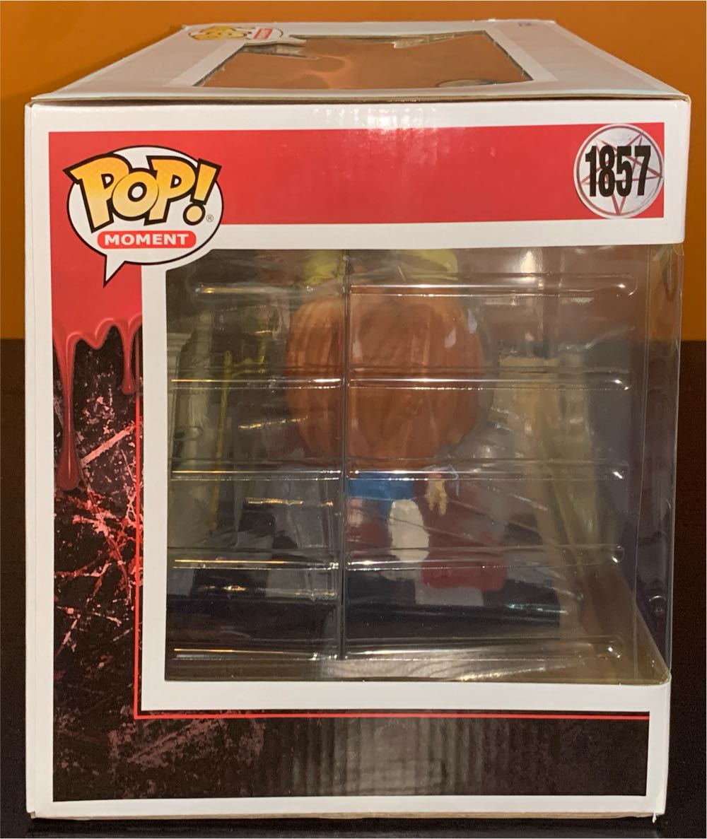 Chucky & Tiffany - Child’s Play vinyl figure collectible [Barcode 889698816922] - Main Image 4