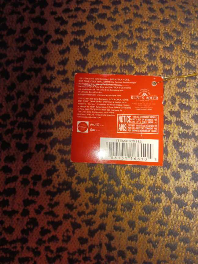 Coca-Cola Santa Holding Coke Bottle Kurt & Alder 2012 - Coca-Cola vinyl figure collectible - Main Image 3