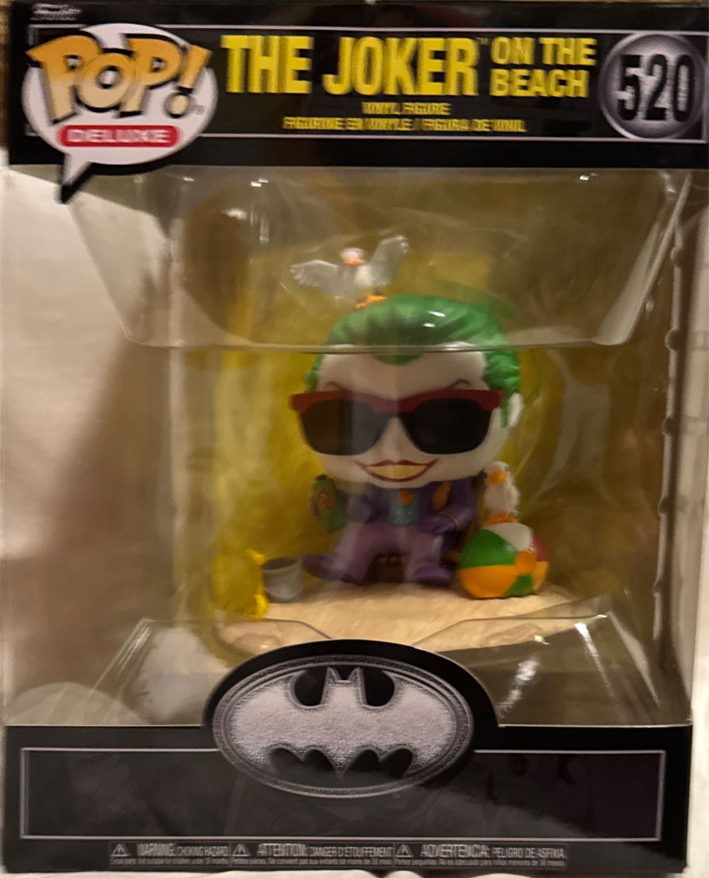 The Joker On The Beach - Batman vinyl figure collectible [Barcode 889698806824] - Main Image 3