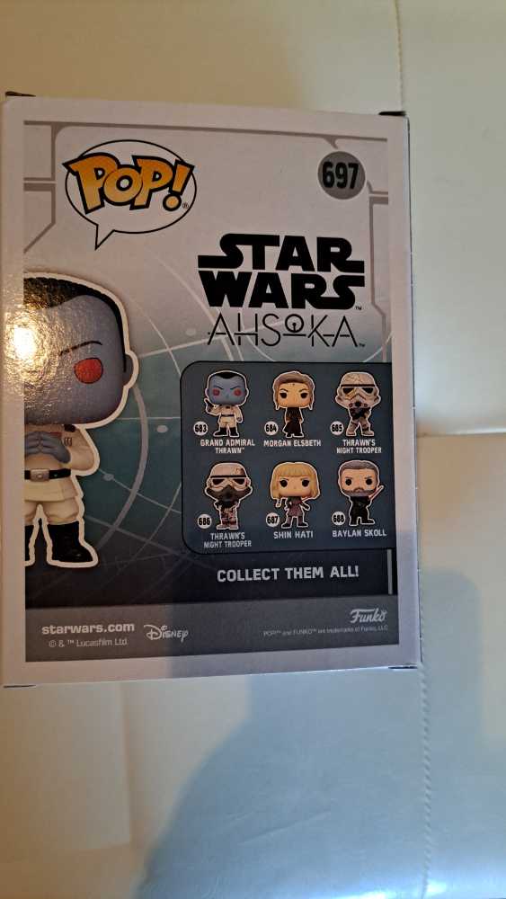 Grand Admiral Thrawn - Star Wars vinyl figure collectible [Barcode 889698773690] - Main Image 2