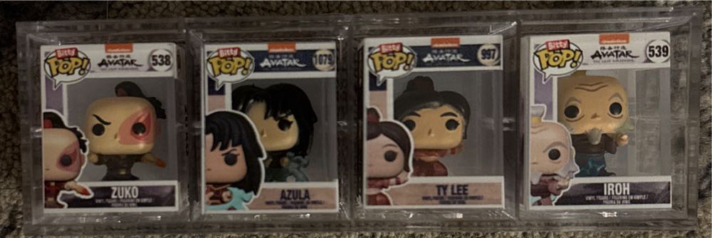 Azula - Avatar: The Last Airbender vinyl figure collectible - Main Image 4