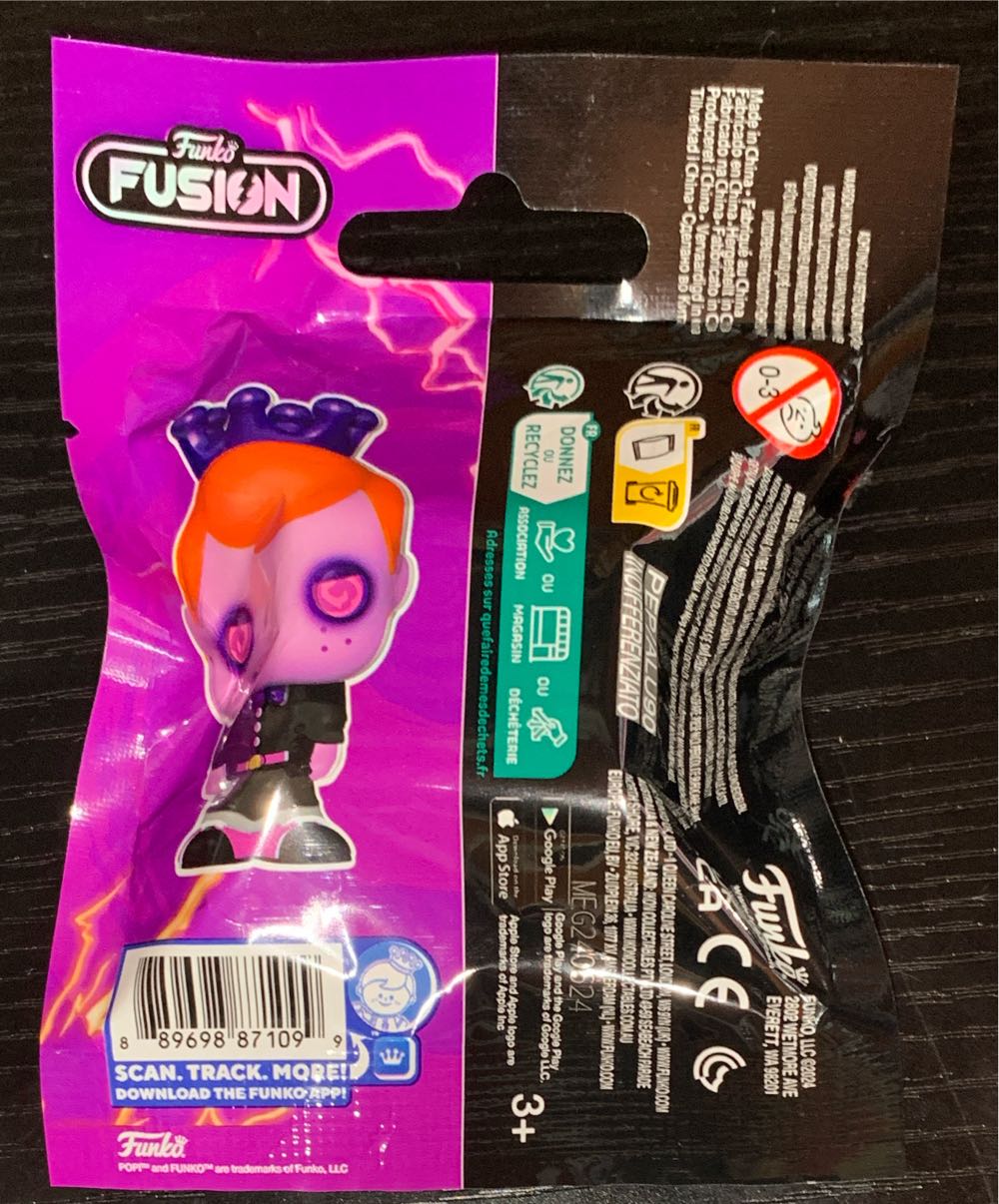 #👑: Eddy Funko  vinyl figure collectible [Barcode 889698871099] - Main Image 2