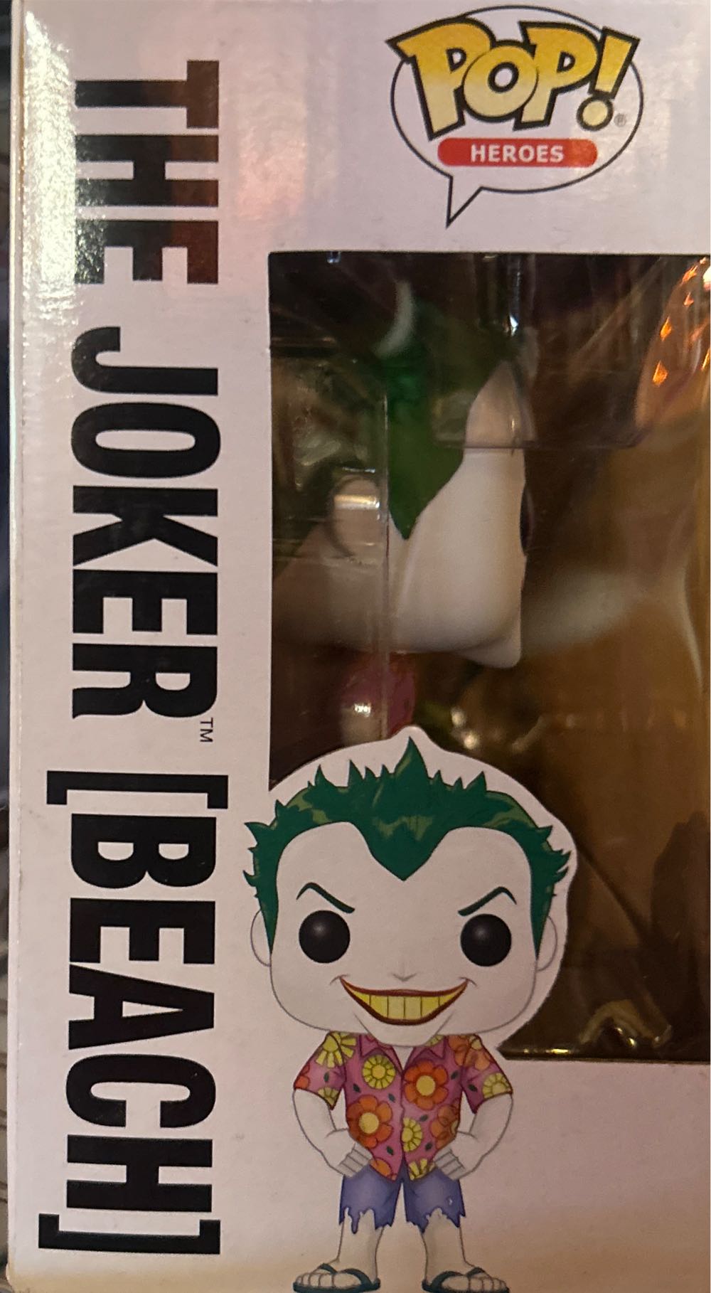 The Joke (beach) & Harley Quinn - DC Universe vinyl figure collectible - Main Image 3